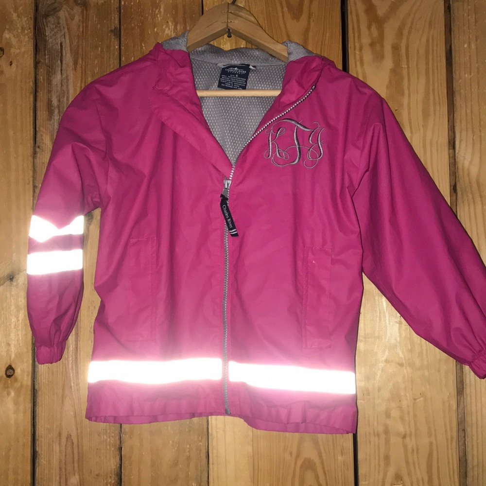 4 for $20 🫶🏻 Girls Raincoat Size 6